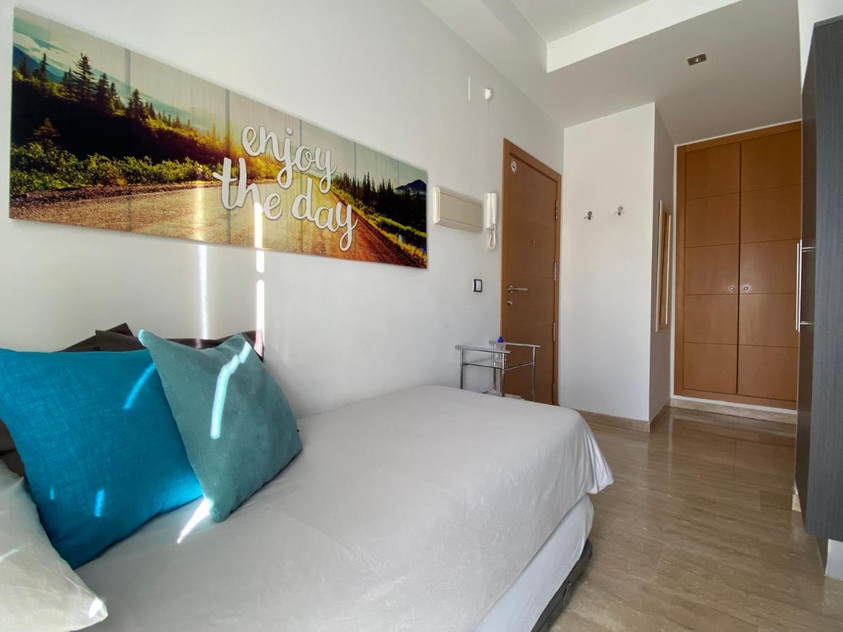 Studio City Center - Aloha Sevilla Екстер'єр фото