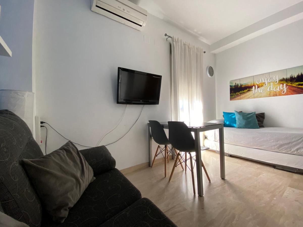 Studio City Center - Aloha Sevilla Екстер'єр фото